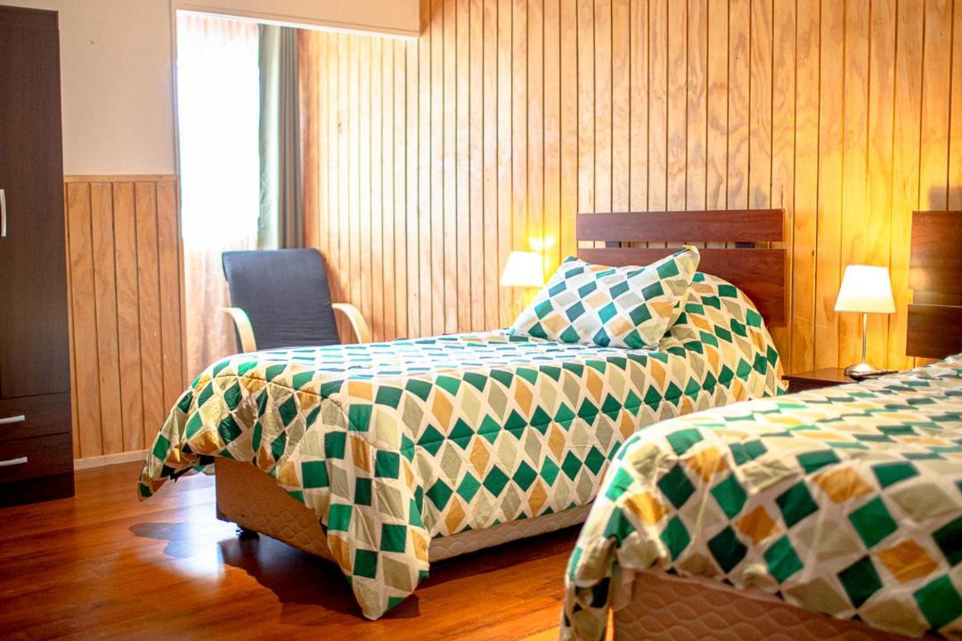 Roble Austral Hostal Coyhaique Kültér fotó