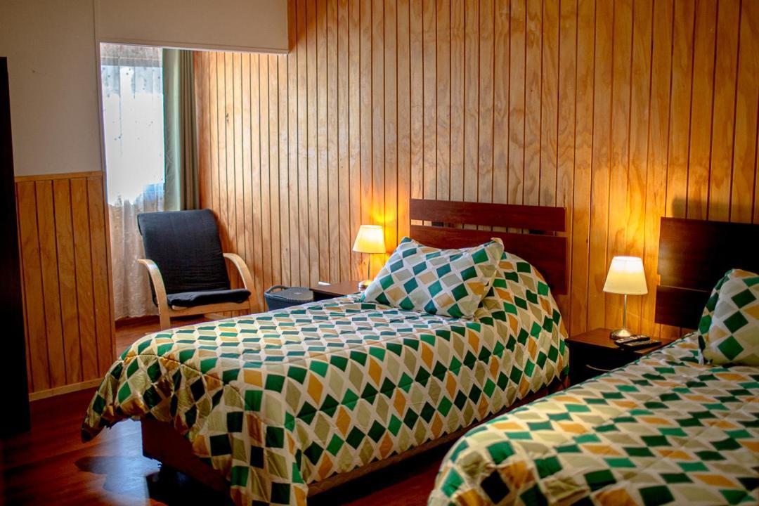 Roble Austral Hostal Coyhaique Kültér fotó