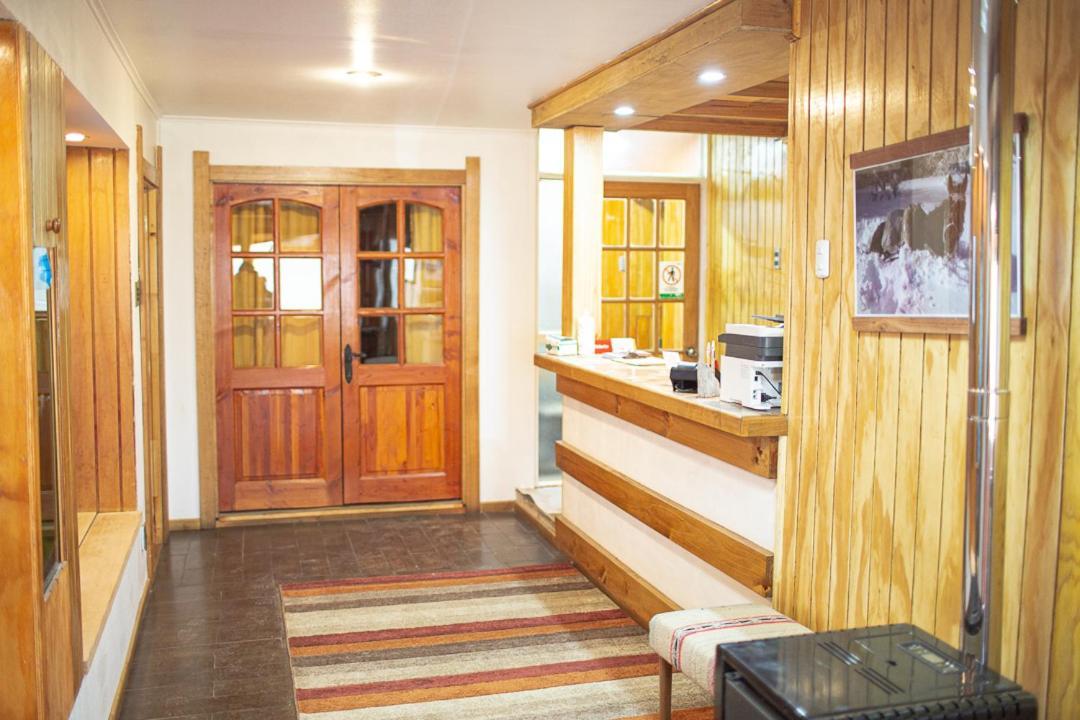 Roble Austral Hostal Coyhaique Kültér fotó